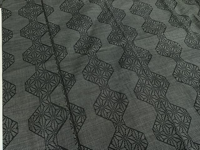 平和屋着物□本場大島紬 7マルキ 麻の葉間道 黒地 正絹 逸品  
