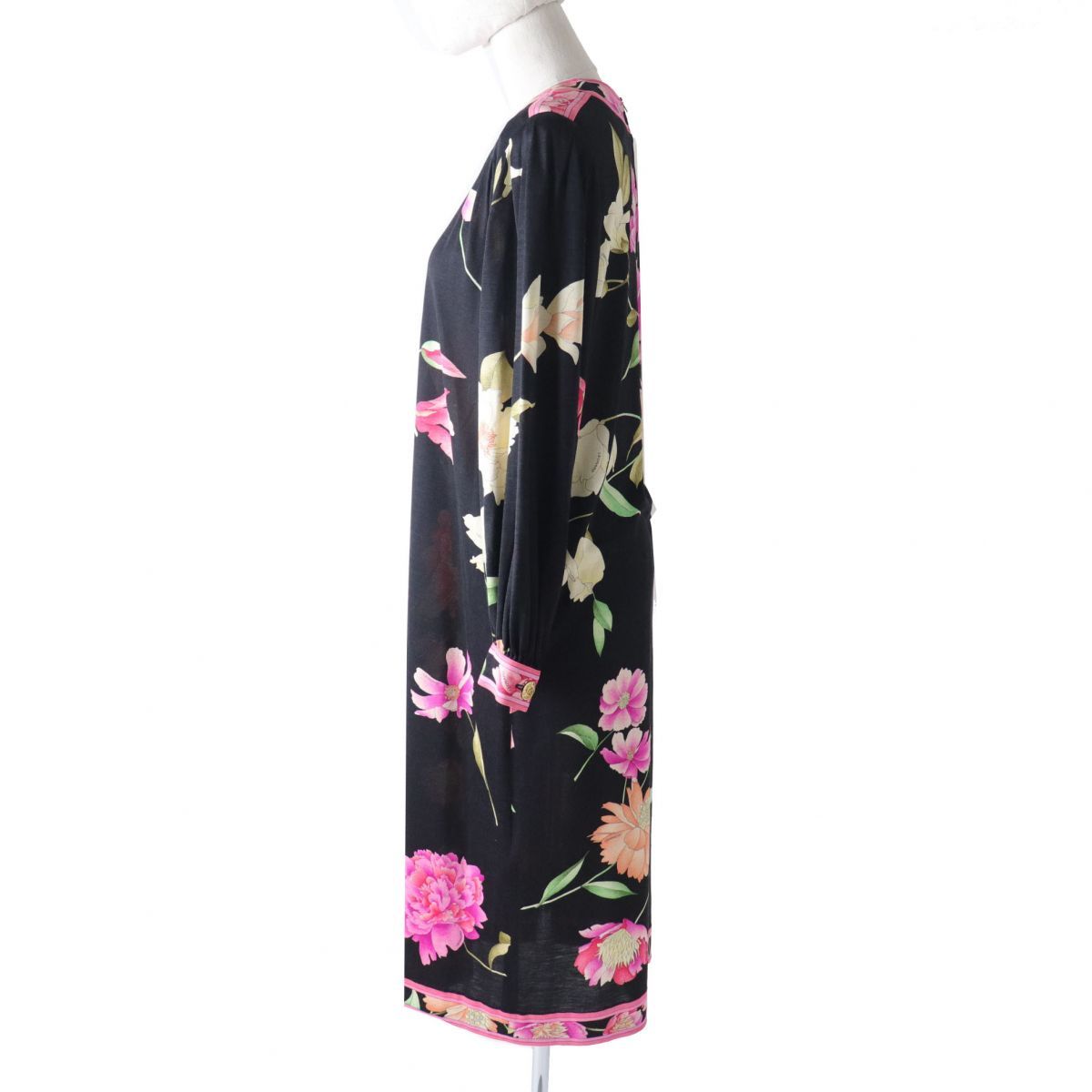 美品◎正規品 日本製 LEONARD FASHION レオナール ファッション 0380100 ウール×シルク 長袖 超ロングワンピース 黒×ピンク  花柄 M - メルカリ