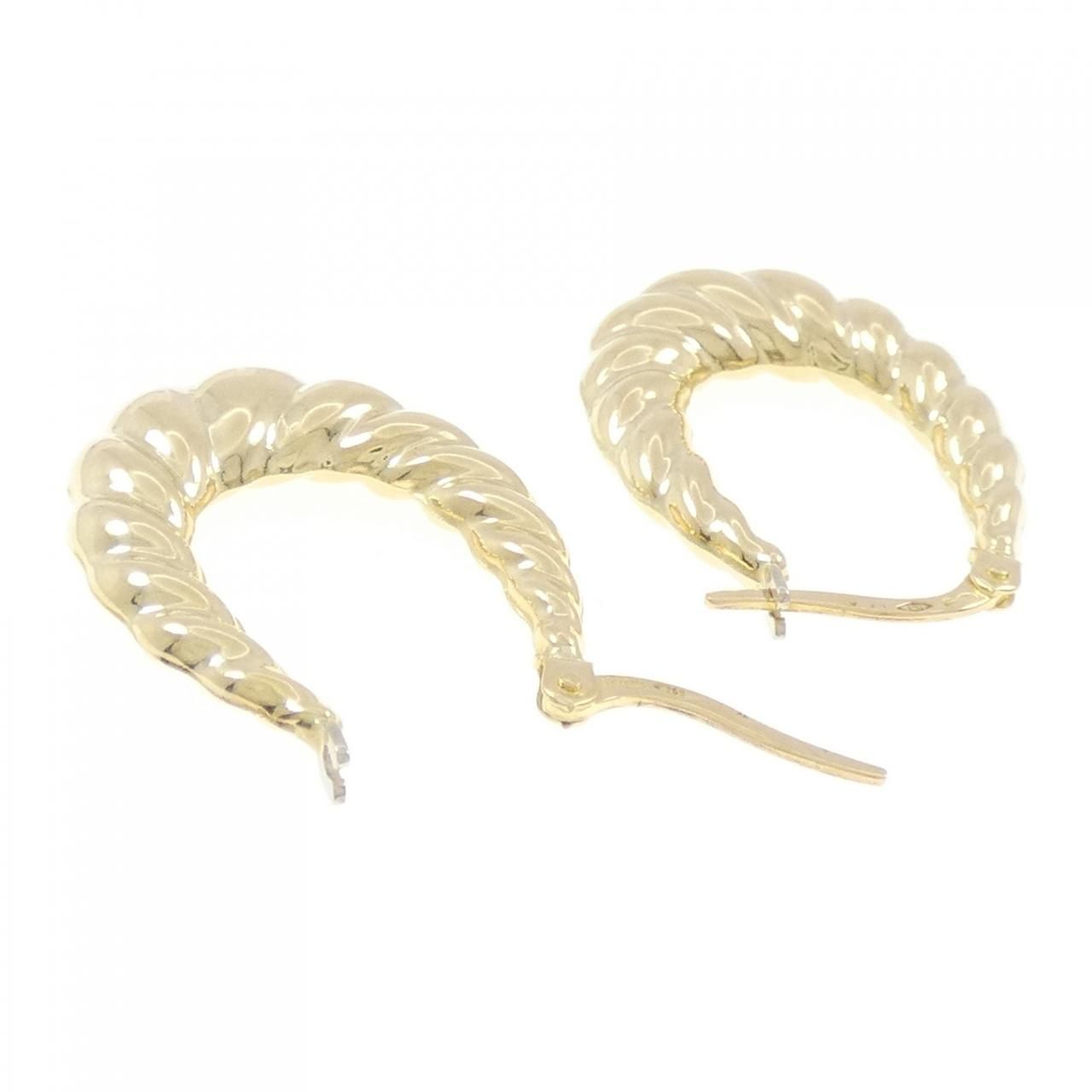 ピアス