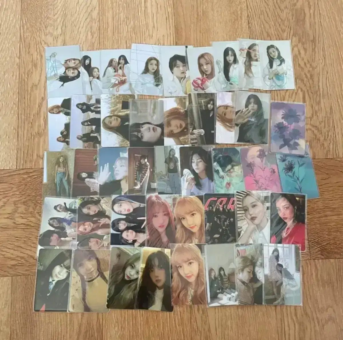 GFRIEND VIVIZ アルバム トレカ まとめ売り GFRIEND VIVIZ アルバム トレカ まとめ売り