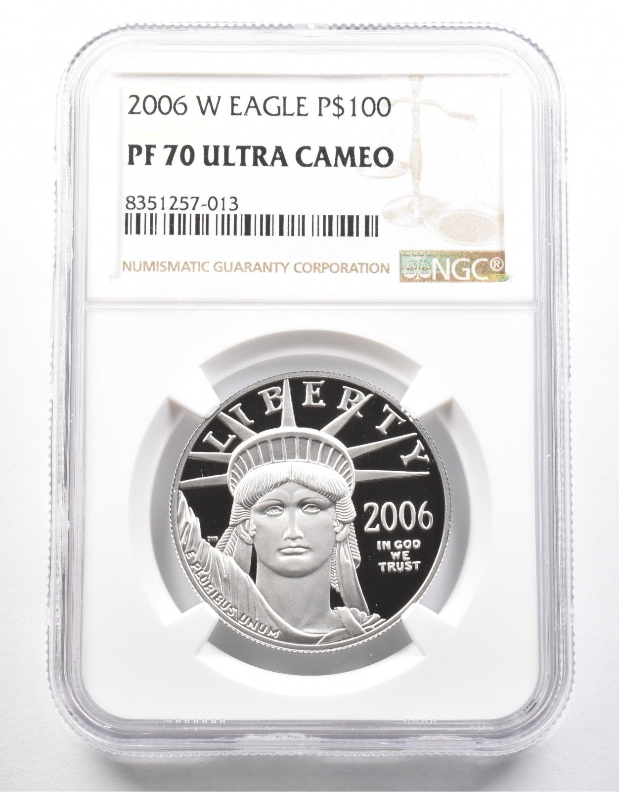 2006W 100ドル アメリカン プラチナ イーグル 1オンス プラチナ PF70 UCAM NGC *0781
