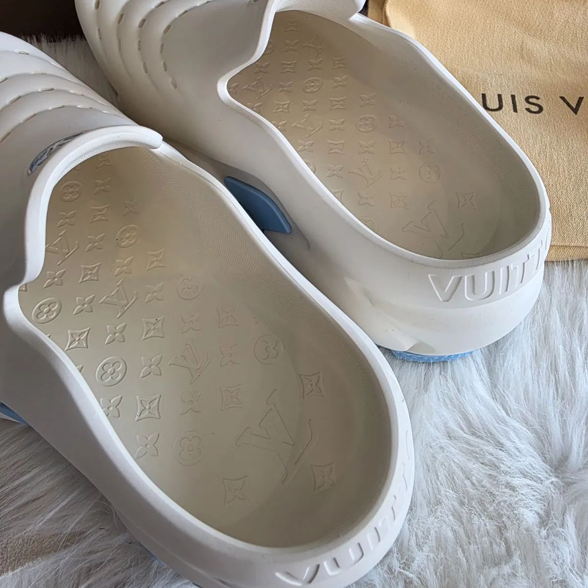 Louis Vuitton★LV シャーク サンダル スリッポン ブルー 靴 ☆Louis Vuitton ルイ・ヴィトン シャークライン サンダル
