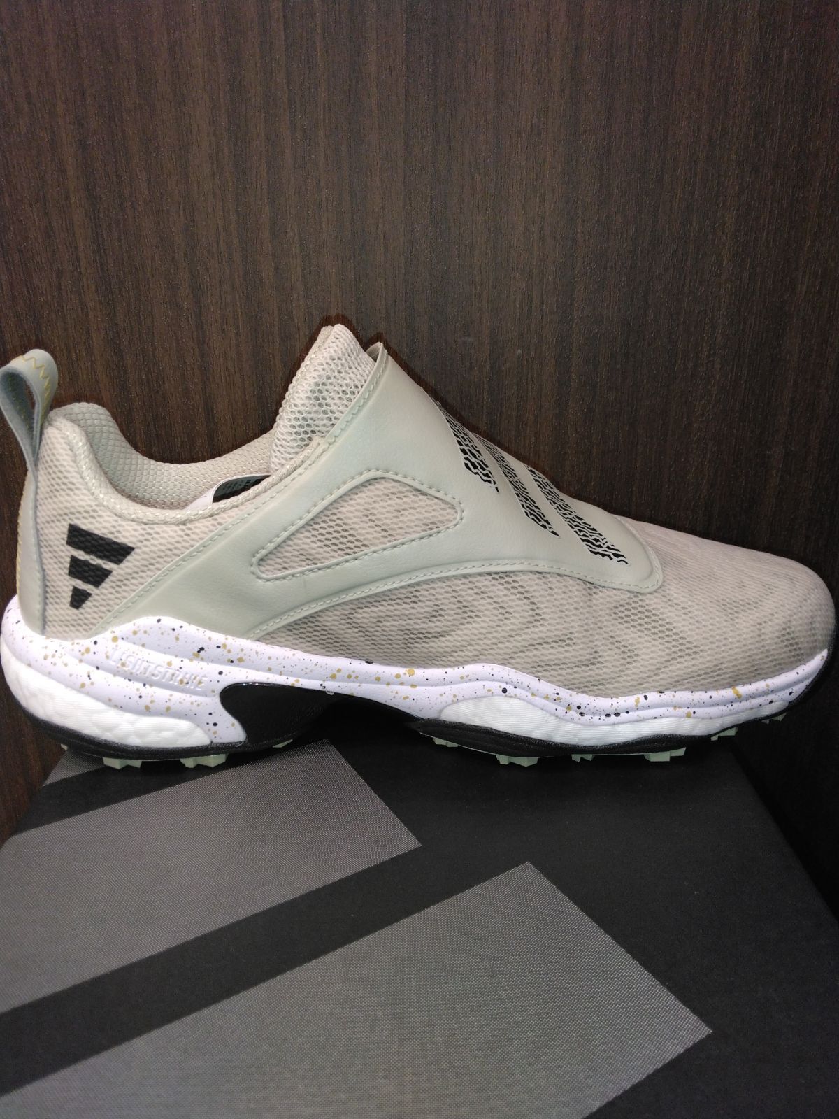 限定！【新品未使用】アディダス コードカオス 25 ボア NKZ93 スパイクレス ゴルフシューズ メンズ 2024年モデル  (新橋店) 介護靴 バックル