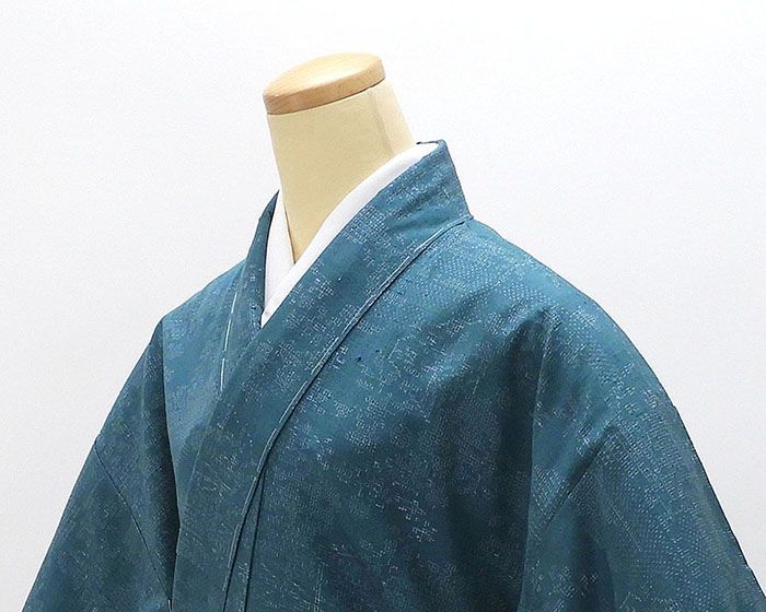 本場奄美大島紬　作務衣　古代染色純泥染　純手織り　未使用反物仕立　商標付　絹上衣 本場奄美大島紬 作務衣 古代染色純泥染 純手織り 未使用反物仕立 登録