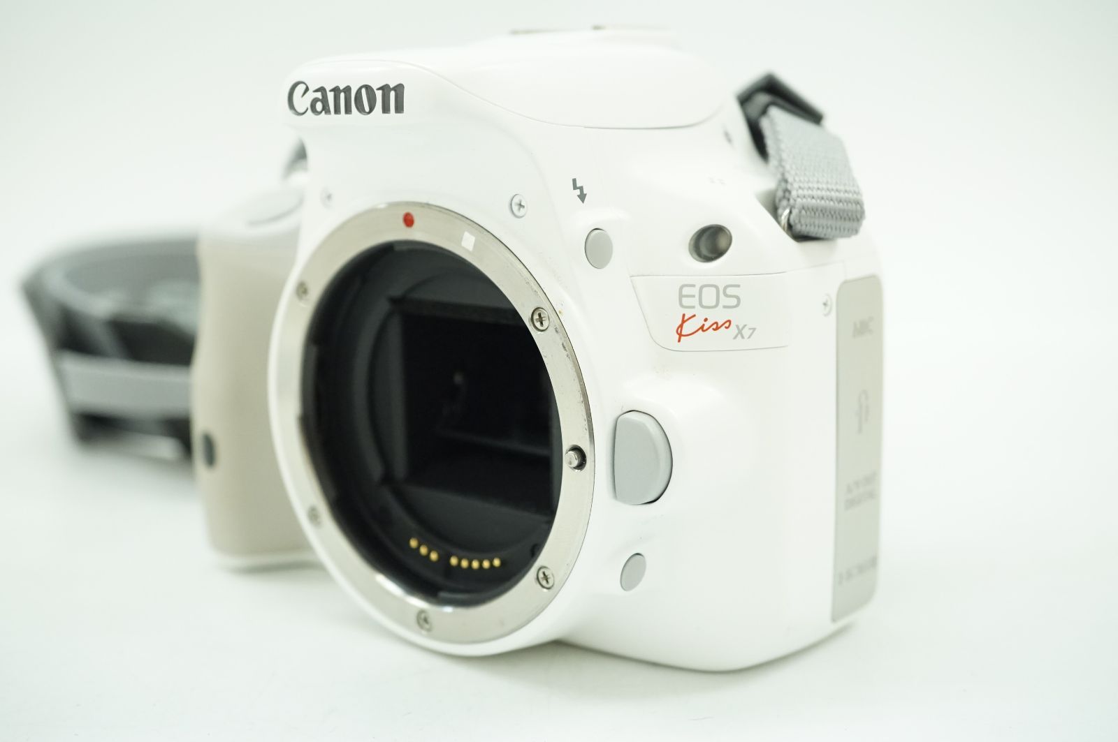 ❁人気カラーホワイト❁Canon EOS Kiss x7 ズームレンズキット 【公式 