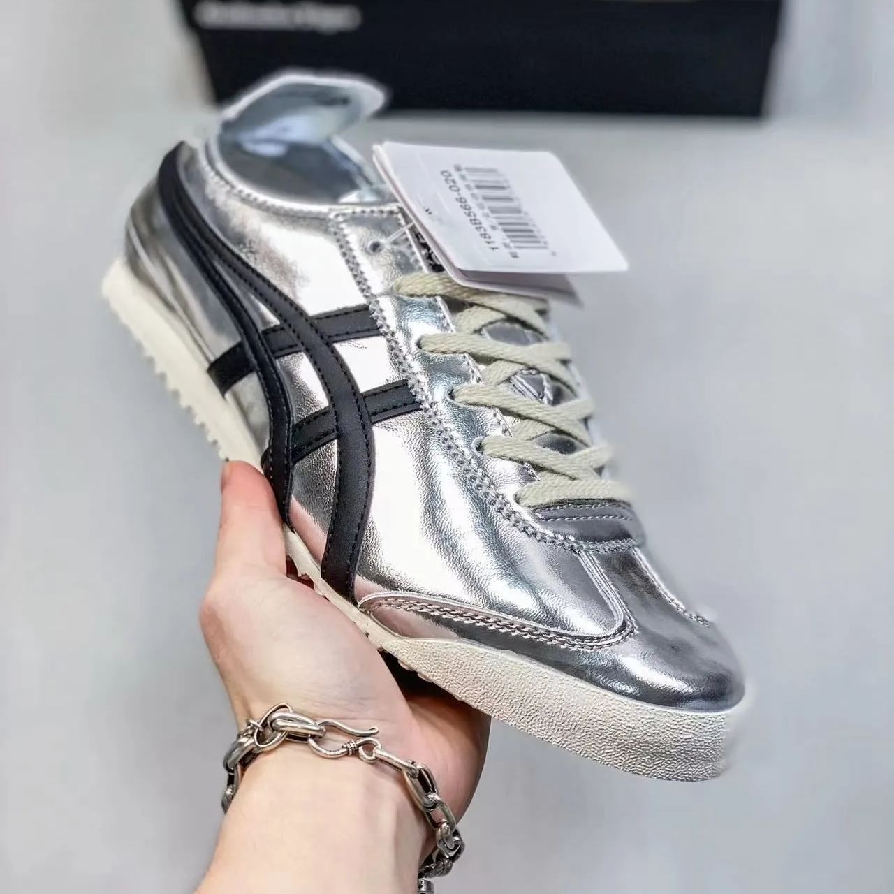 オニツカタイガーOnitsuka Tiger MEXICO 66スニーカー