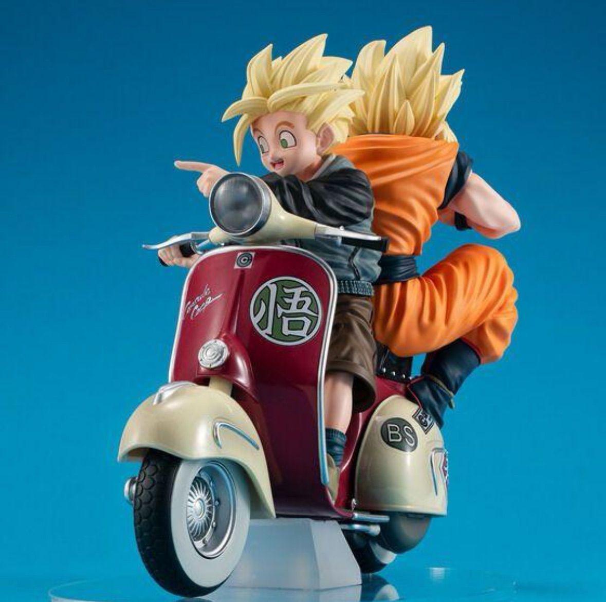 ドラゴンボールZ デスクトップリアルマッコイ孫悟空＆バイク　新品未開封テープあり デスクトップリアルマッコイEX スーパーサイヤ人孫悟空＆孫悟飯