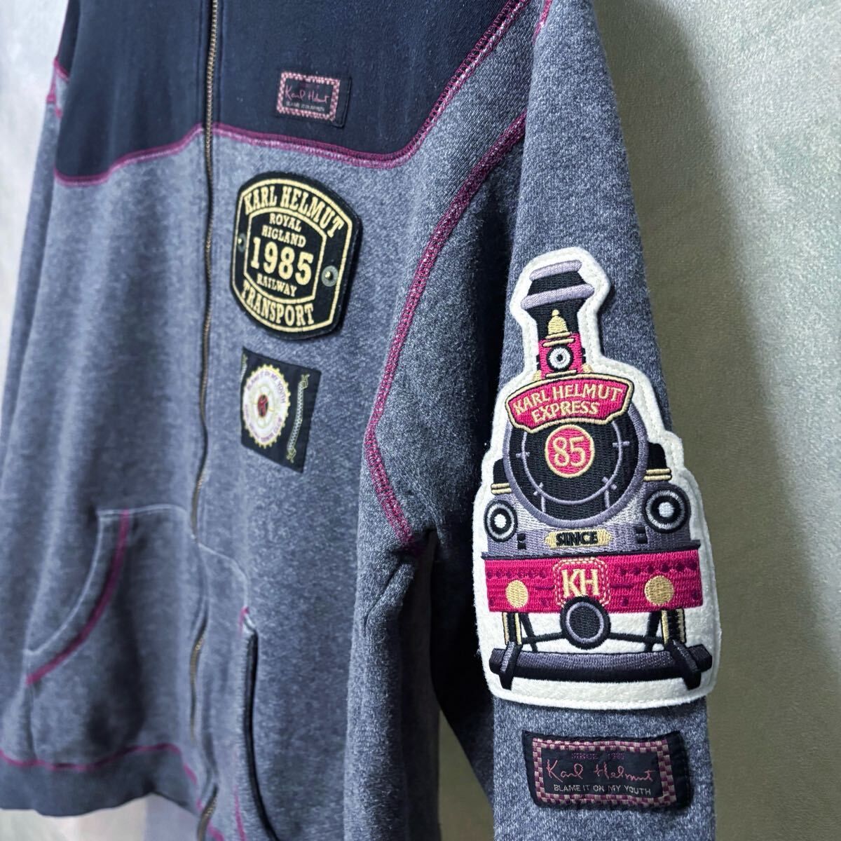 Karl Helmut カールヘルム レールウェイ カールくん プリント ワッペン 配色 スウェット ジップ パーカー size.4(L) グレー  PINK HOUSE - メルカリ