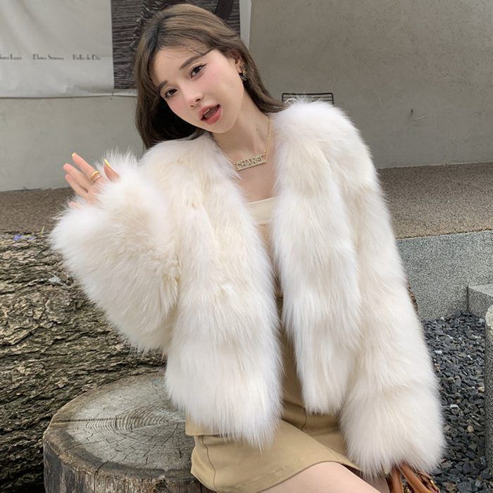 ファーコート レディース ボア アウター ノー ボアジャケット エコファー ショート丈 ふわふわ おしゃれ 防寒コート 冬 ゆったり カジュアル 体型カバー 暖かい 通勤 秋冬 ewcF402