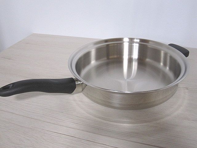 Amway アムウェイ 大ソースパン　鍋　未使用　ステンレス　高級鍋 Amway アムウェイ 大ソースパン 鍋 未使用 ステンレス 高級鍋 - メルカリ