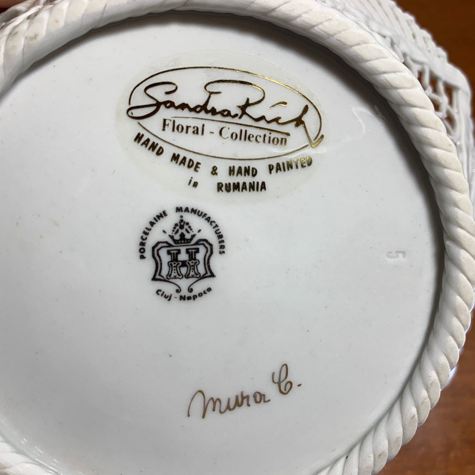 サンドラリッチ（Sandra Rich ）ルーマニア陶器 Floral