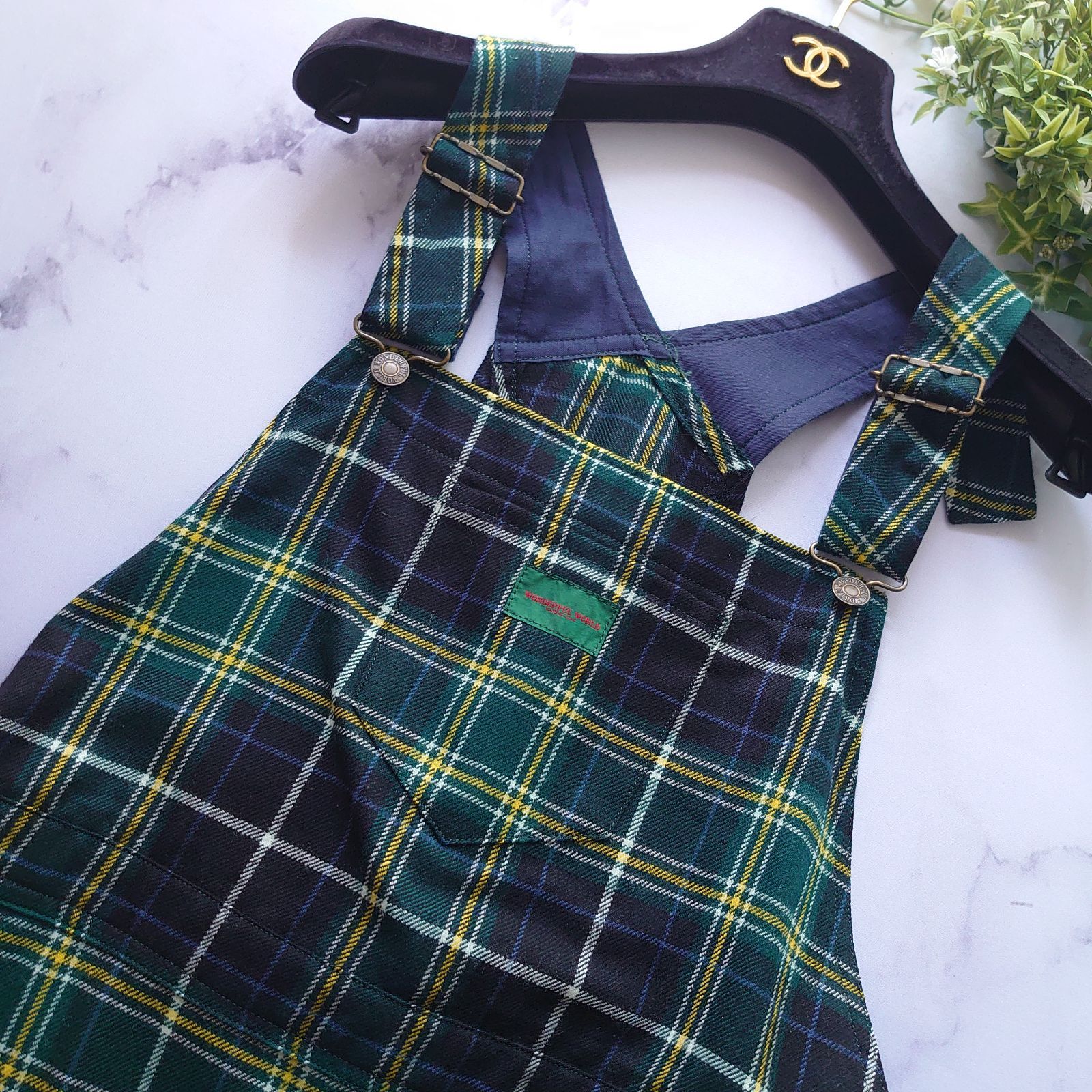 ワンダフルワールド ロゴ ジャンパースカート チェック ワンピース 緑