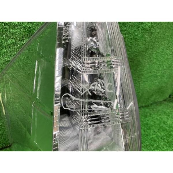 プリウスα ZVW41W 左テールランプ・テールライト S Lセレクション 5人  