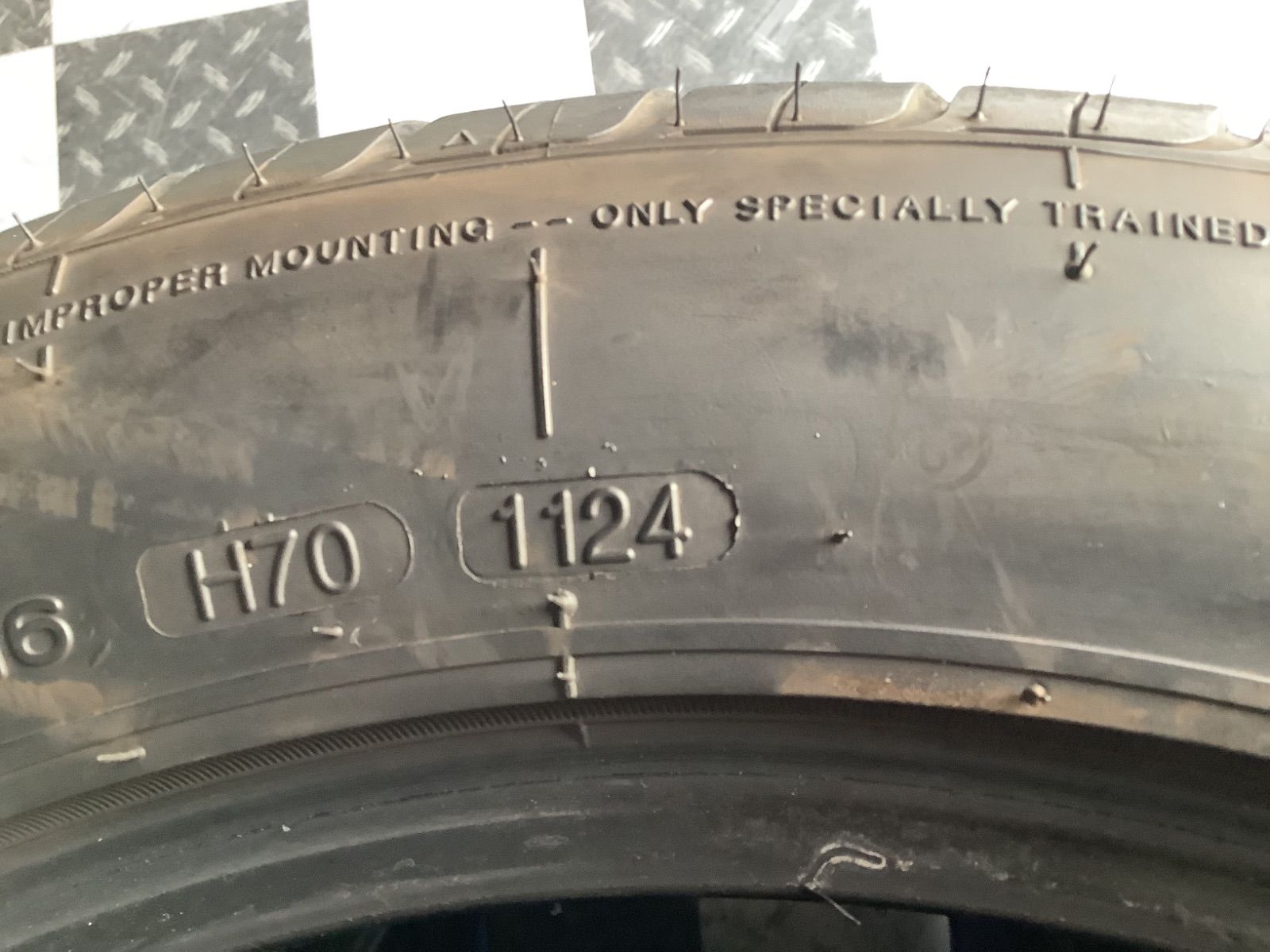 2023年製　ナンカン　NOBLE　SPORT　NS-20　215/55R17 Nankang NS-20 Noble Sport 215 /55 R17 94V SL BSW | Discount Tire