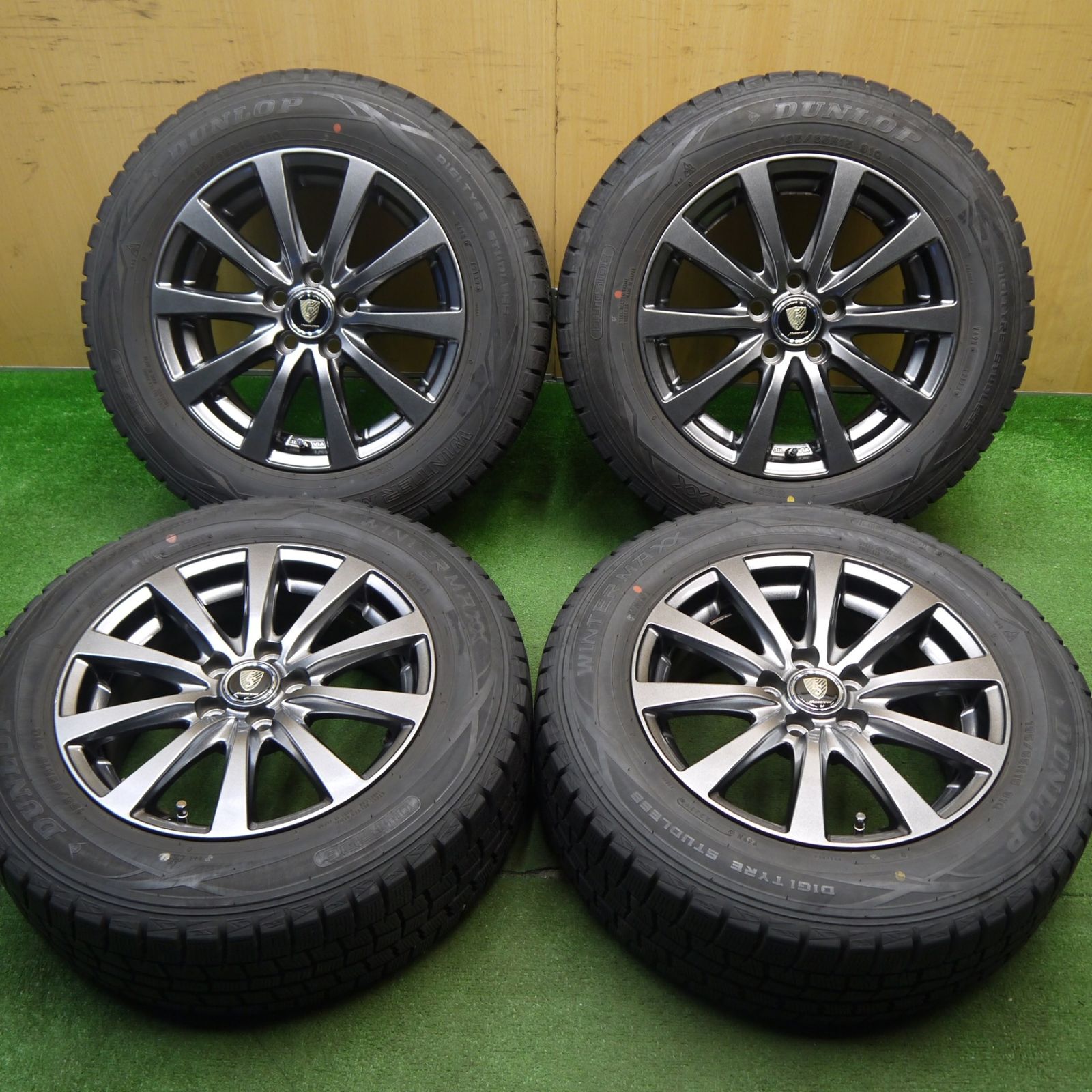 送料無料] バリ溝！キレイ！9分☆プリウス 等 195/65R15 スタッドレス