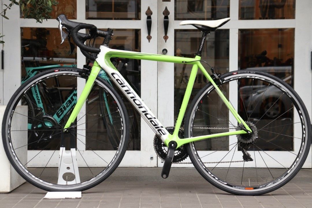 Cannondale スーパーシックスevo 2017 r9100 2017 Cannondale SuperSix EVO Disc Ultegra – Specs, Comparisons