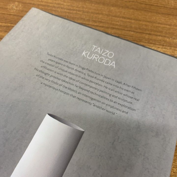 ▲01)【同梱不可】黒田泰蔵 陶芸作品集 Taizo Kuroda/I. Miyake/T. Ando/P. Jodidio/Prestel/白磁/工芸/陶器/美術/芸術/図版/洋書/素焼き/A △01)【同梱不可】黒田泰蔵 陶芸作品集 Taizo Kuroda/I. Miyake