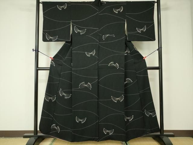 平和屋着物□上質な小紋 絞り 舞蝶文 黒地 正絹 逸品 DAAP6352cm