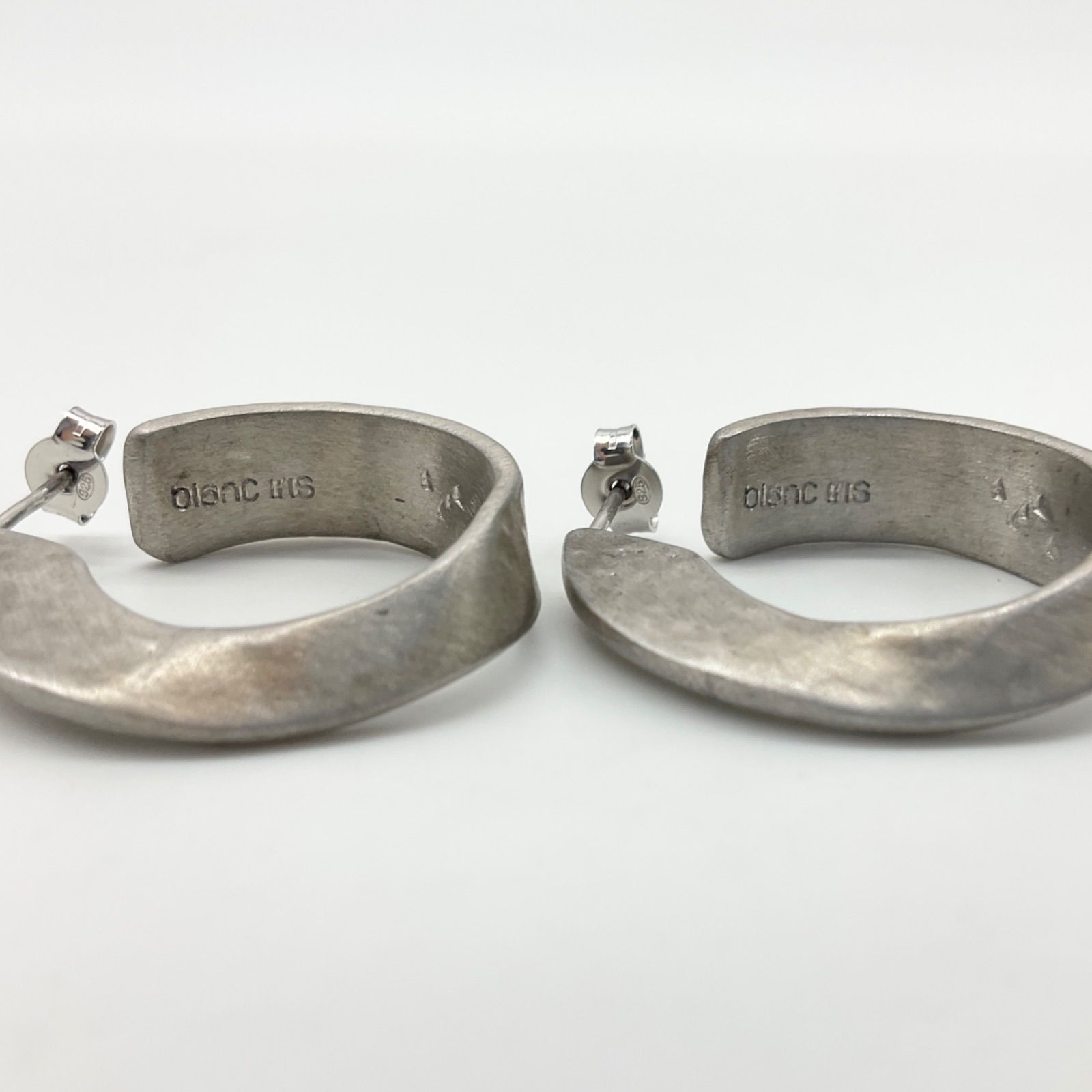 BLANC IRIS ブランイリス マットシルバー ピアス 両耳用 SV925