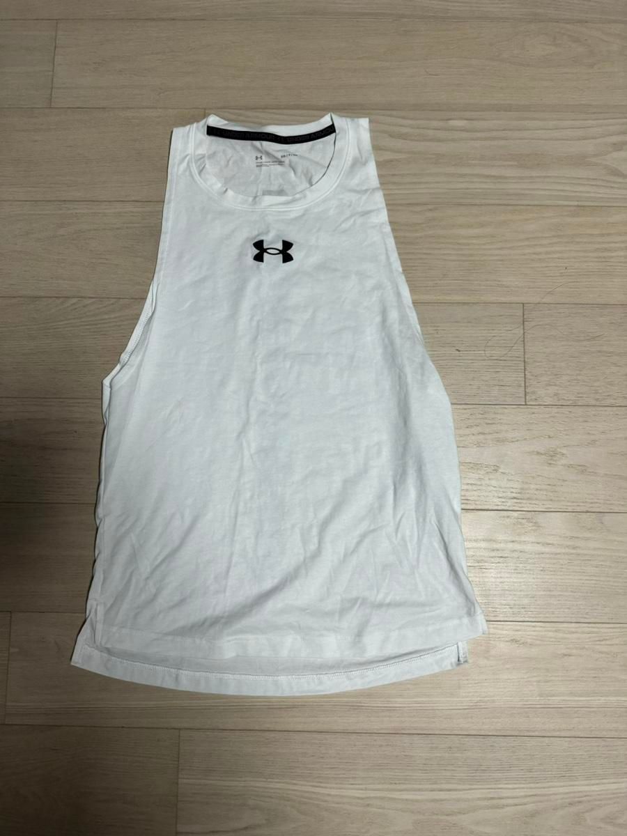 【雷市場（ポンジャン）商品韓国直送】UNDER ARMOUR(アンダーアーマー) ノースリーブ