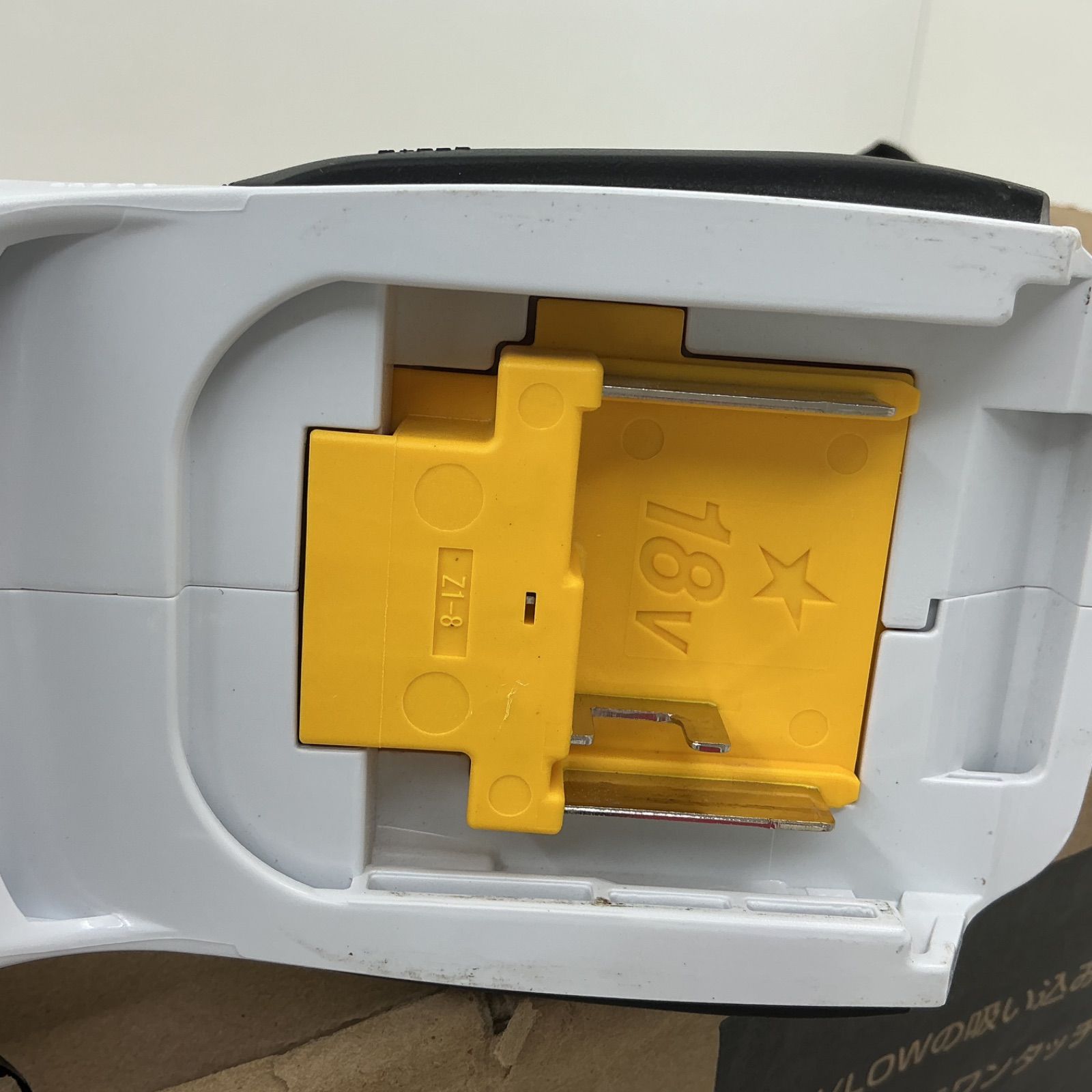 中国美術 青磁 瓶 尺立 茶道具伝来(K-A857) 中国美術 青磁 瓶 尺立 茶道具伝来(K-A857) 中国美術 青磁 瓶 尺立