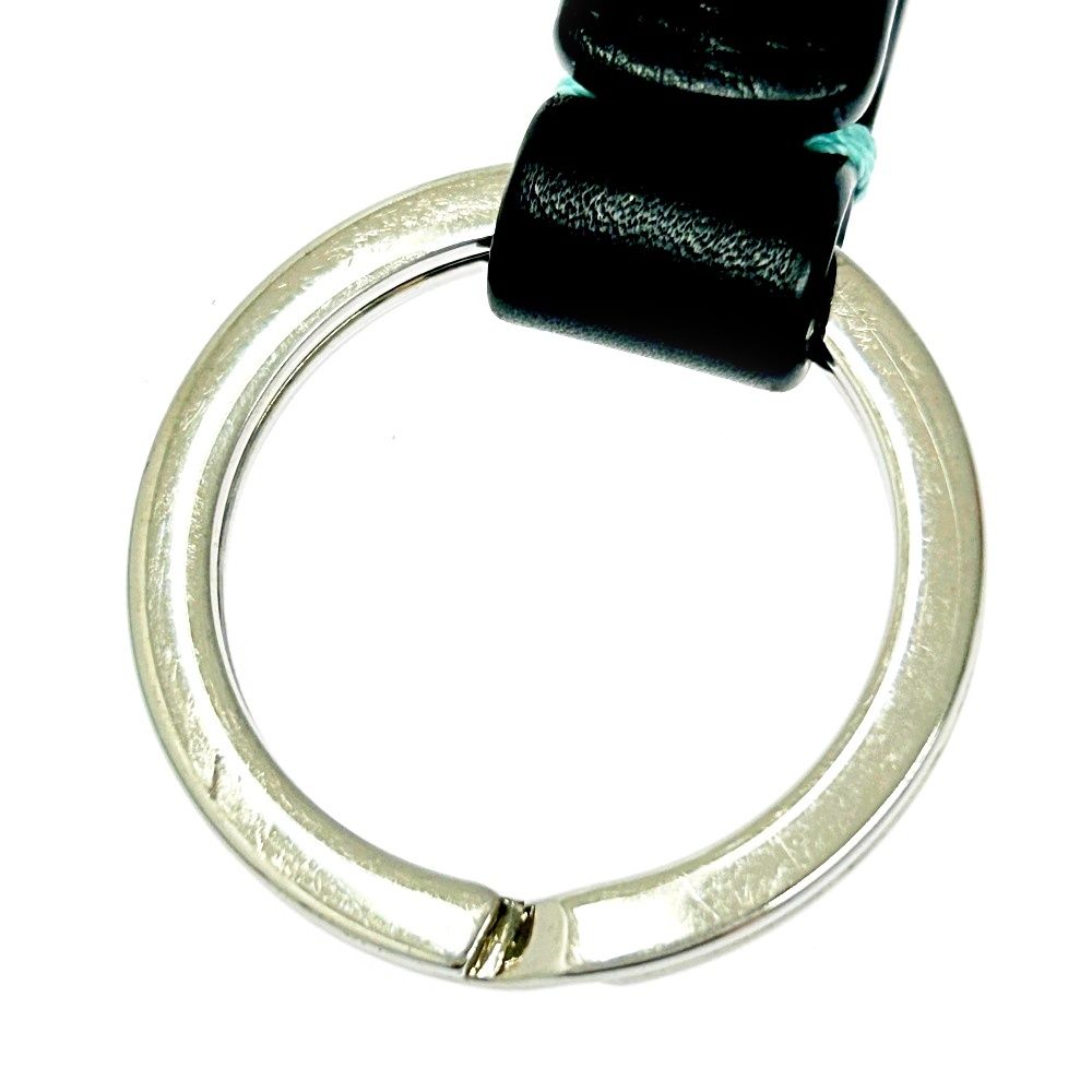 【中古】【箱付き】 TIFFANY&Co. ティファニー レザー ストラップ付 キーリング ブラック ブルー 304303 キーリング - メルカリ