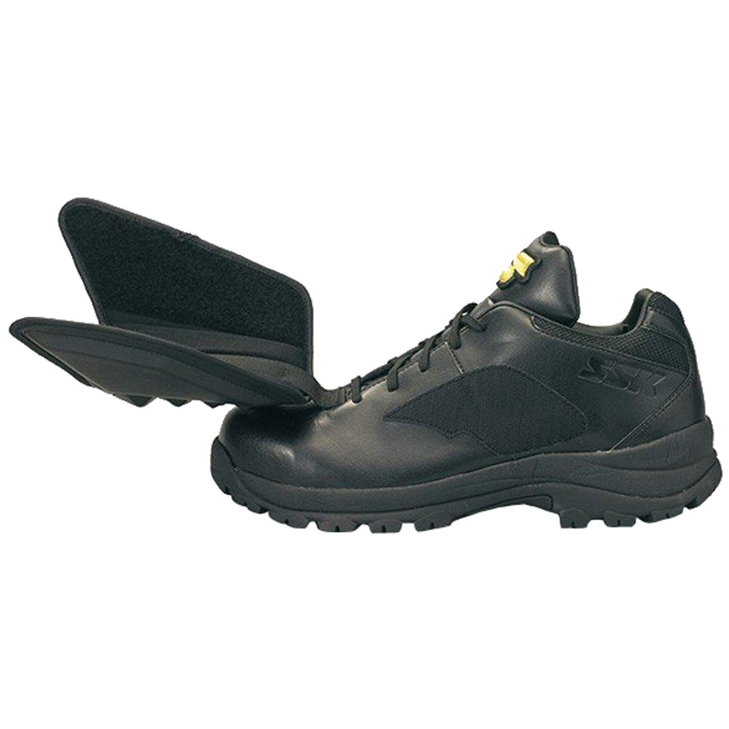 主審用シューズ