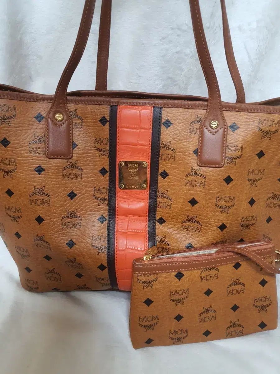 正規品 MCM エム シー エム ヴィセトス