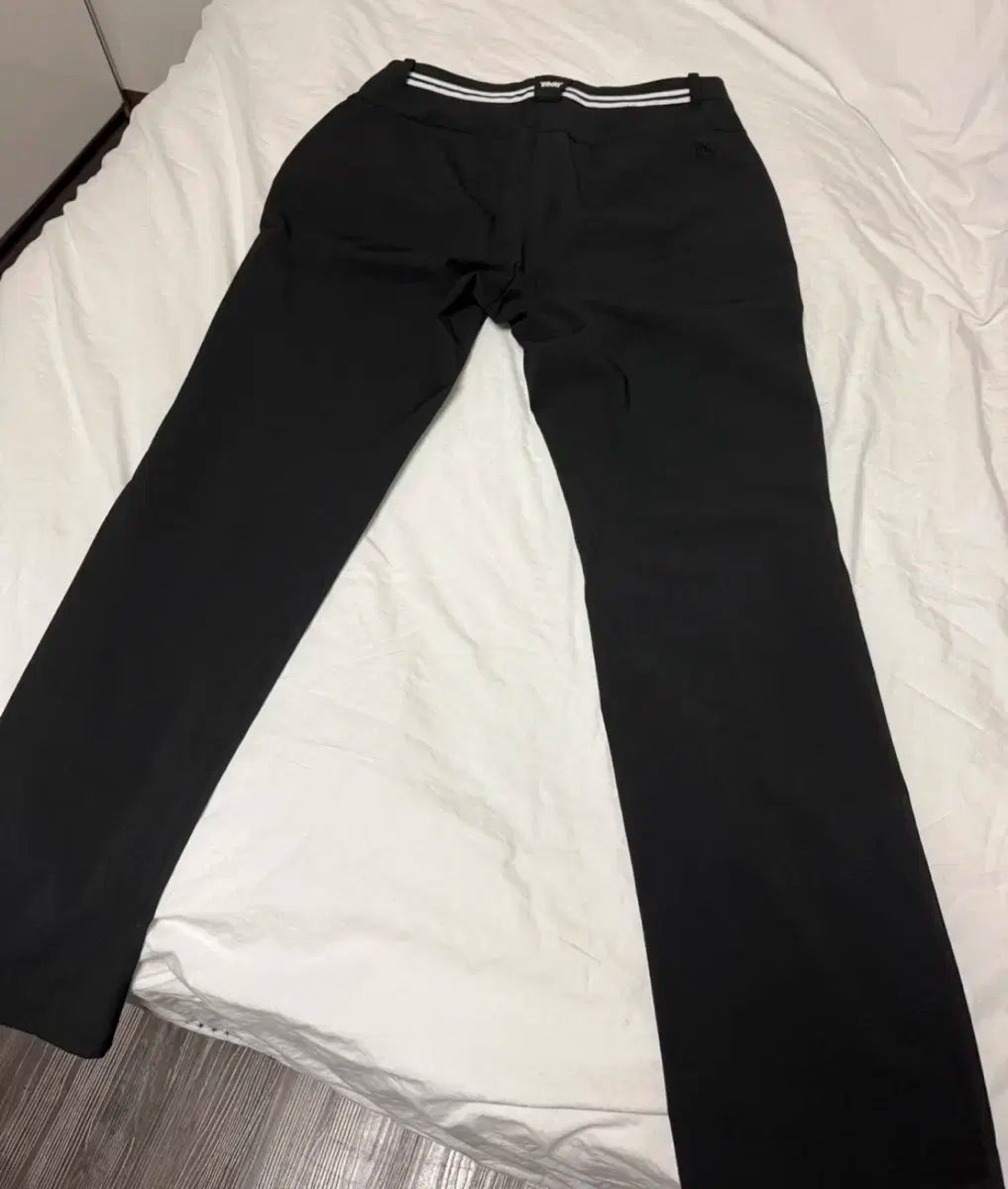 品質保証で、高速配送 ！ PXG ブラック ゴルフ ズボン 韓国 正規品 1回 着用