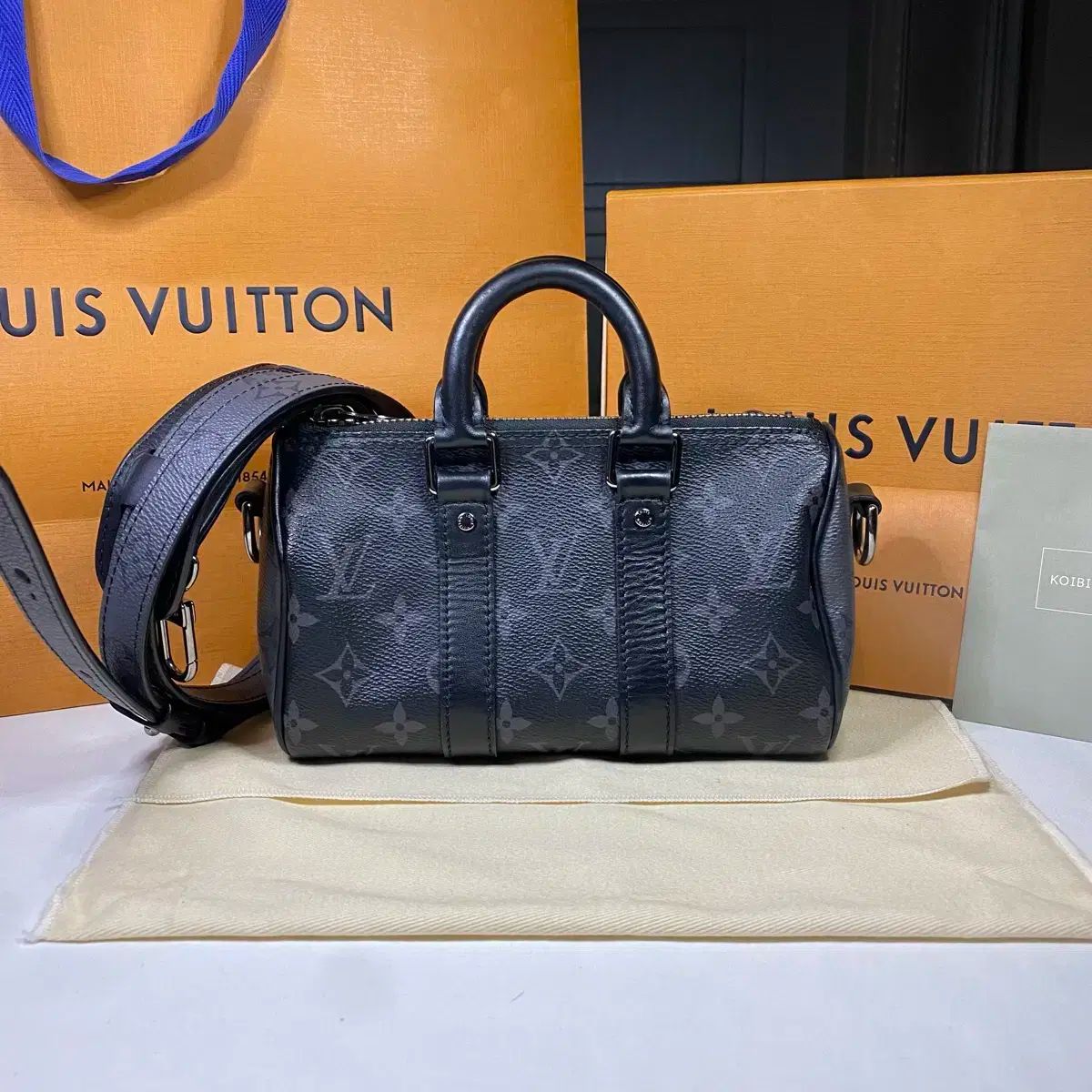 Louis Vuitton ルイヴィトン モノグラム エクリプス キャンバス リバース キーポル XS クロスバッグ M45947