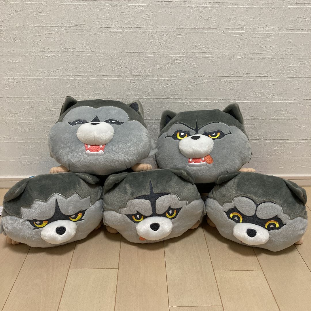 マンウィズアミッション 寝ころび BIG ぬいぐるみ 5体セット タグ付き MAN WITH A MISSION 寝ころびBIGぬいぐるみ - メルカリ