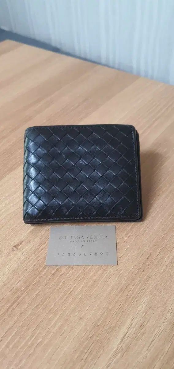 Bottega Veneta ボッテガヴェネタ 二つ折り財布|財布 ブラックブラウン A レベル 感情 O