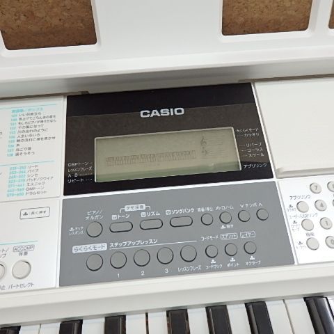 CASIO キーボード LK-516　2019年製　マイク、譜面台等付き！ CASIO カシオ LK-516 大人の楽らくキーボード ピアノ キーボード