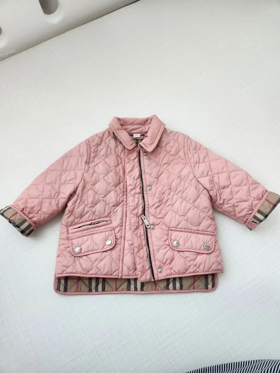 【雷市場（ポンジャン）商品韓国直送】 BURBERRY(バーバリー ) キルティング ブルゾン 12m