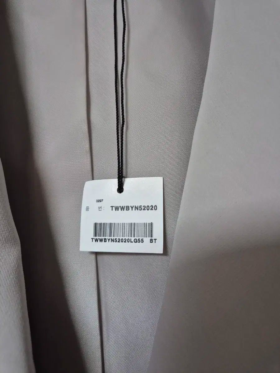 ベルト付き トレンチコート