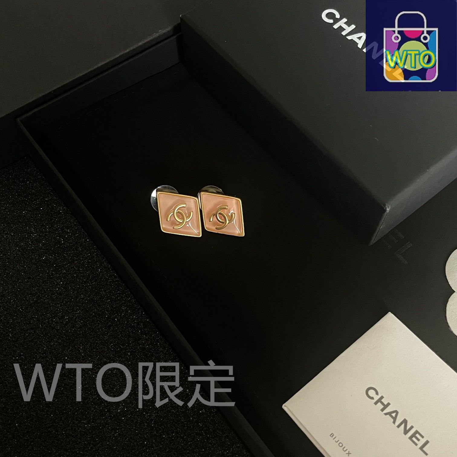 ❣️限定価格❣️レシート付❣️CHANEL 未使用　廃盤　揺れるCCピアス 待望の再入荷！！】CHANEL ピアス メタル&ストラス ココマーク