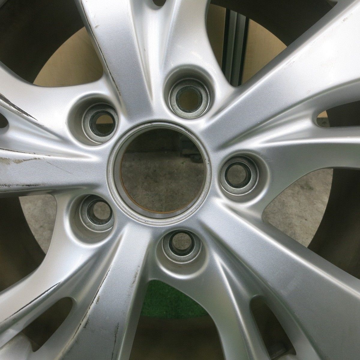 16インチ 16×7J