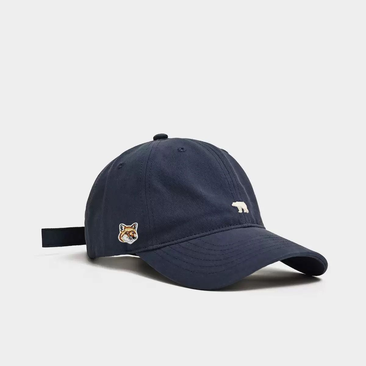 メゾンキツネ　ベースボールキャップ　ネイビー 新品、未使用Maison kitsune メゾンキツネ キャップ ベース