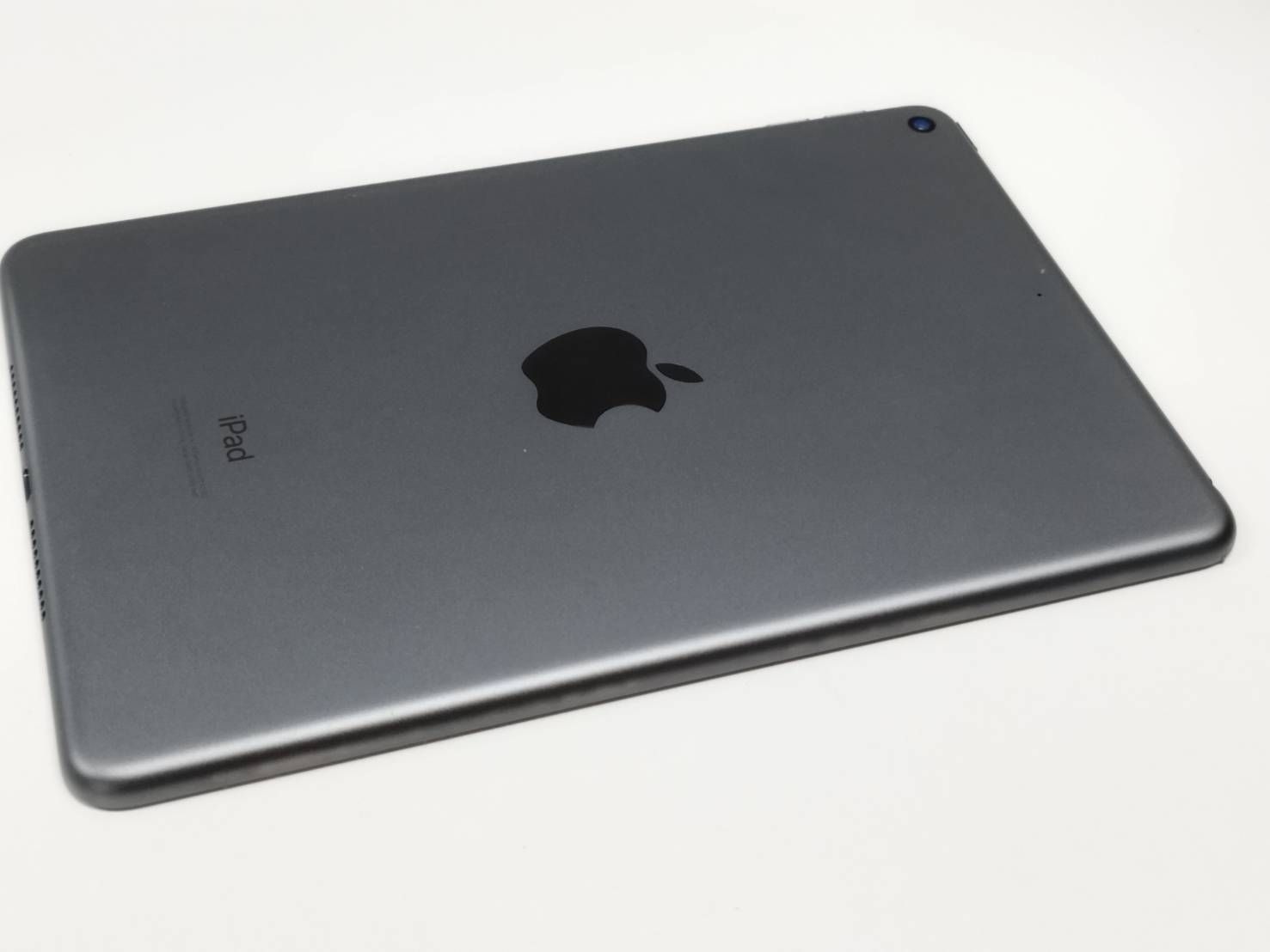 Apple iPad mini 第5世代 64GB (MUQW2JA) iPad mini 5 Wi-Fi 64GB - スペースグレイ [整備済製品] - Apple