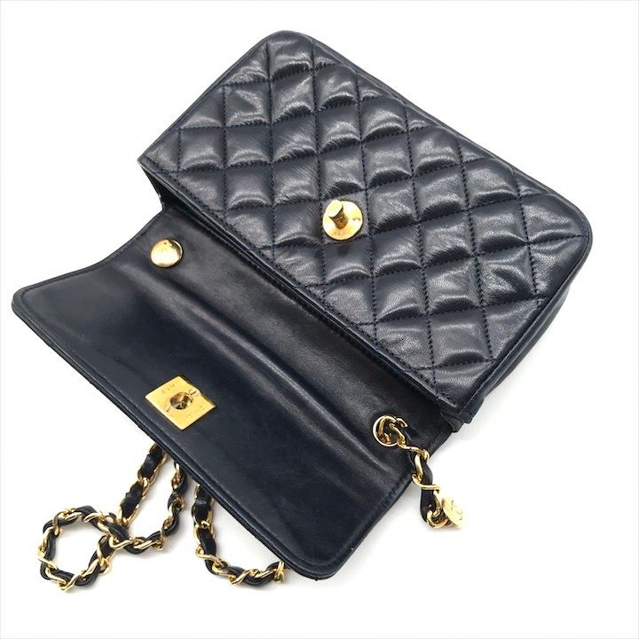 美品 CHANEL シャネル ミニ マトラッセ ターンロック チェーン ショルダー バッグ ネイビー 紺 ブランド レディース 鞄 かばん k5649 CHANEL - 美品 CHANEL シャネル ミニ マトラッセ ターンロック