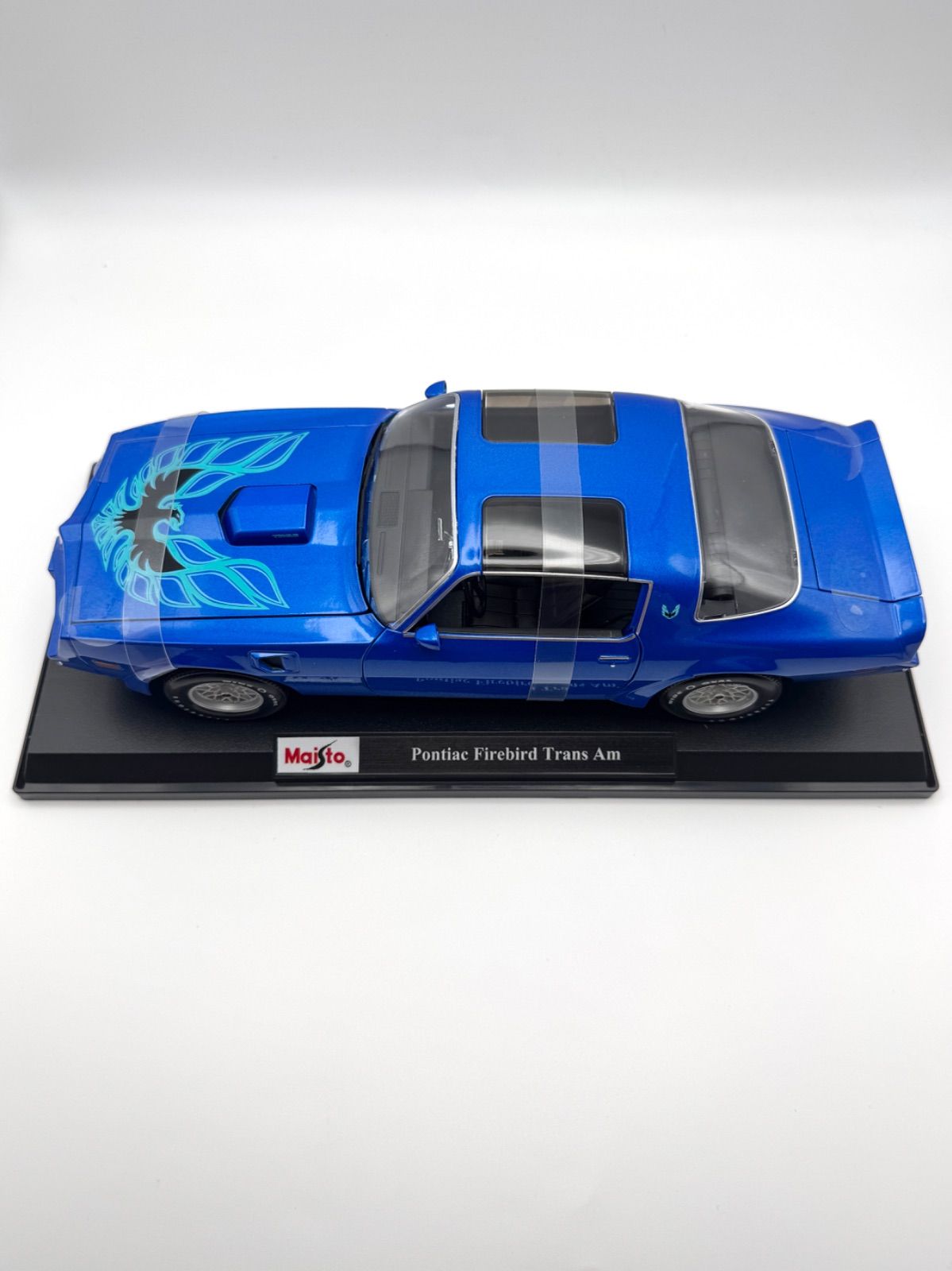 新品　未使用1/18 マイストPontiac Firebird Trans Am Amazon.com: Maisto 1:18 SE 1978 Pontiac Firebird Trans Am