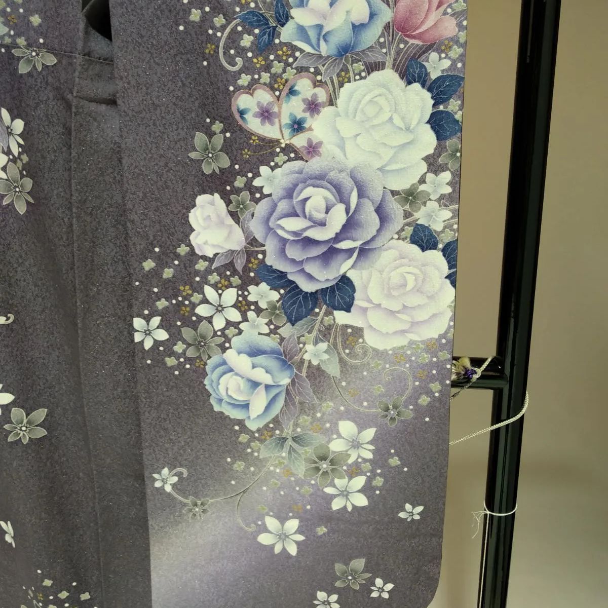 振袖【中古】 仕立上がりリサイクル品 黒色 花柄 正絹 R194 - メルカリ