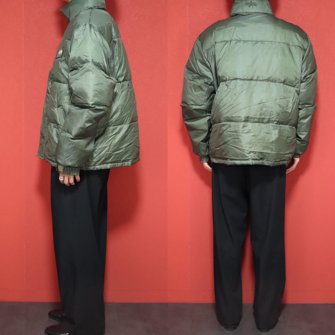 ALPHA INDUSTRIES ロゴデザイン オーバーサイズ ダウンジャケット ALPHA INDUSTRIES ロゴデザイン オーバーサイズ ダウン