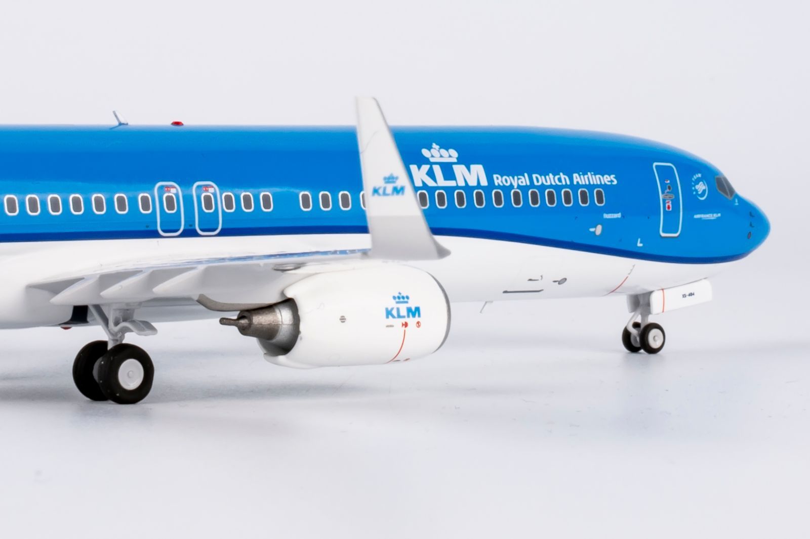 737-900|w PH-BXS