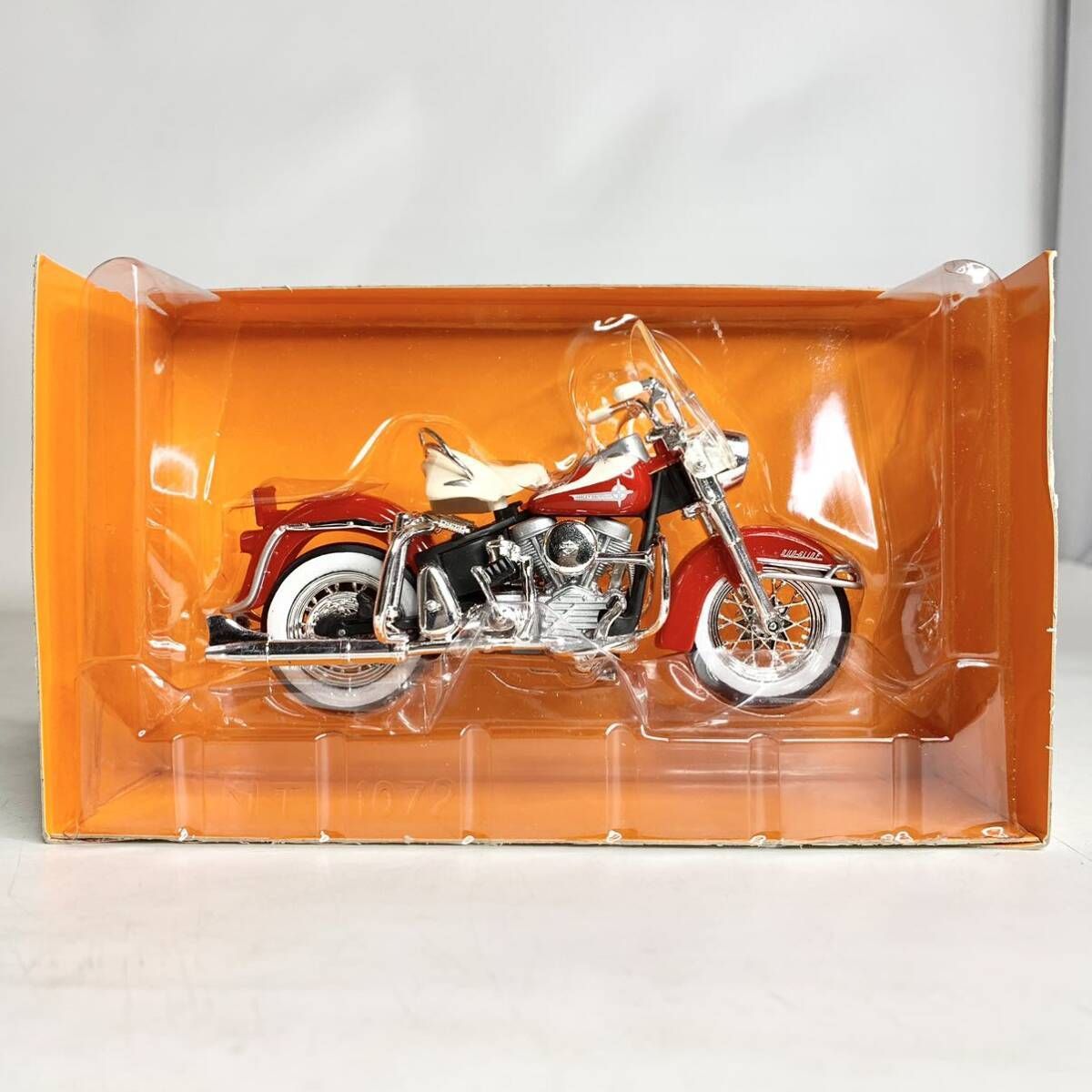 マイスト ハーレーダビッドソン 1/18 1962 FLH DUO GLIDE ダイキャスト Maisto HARLEY-DAVIDSON シリーズ5