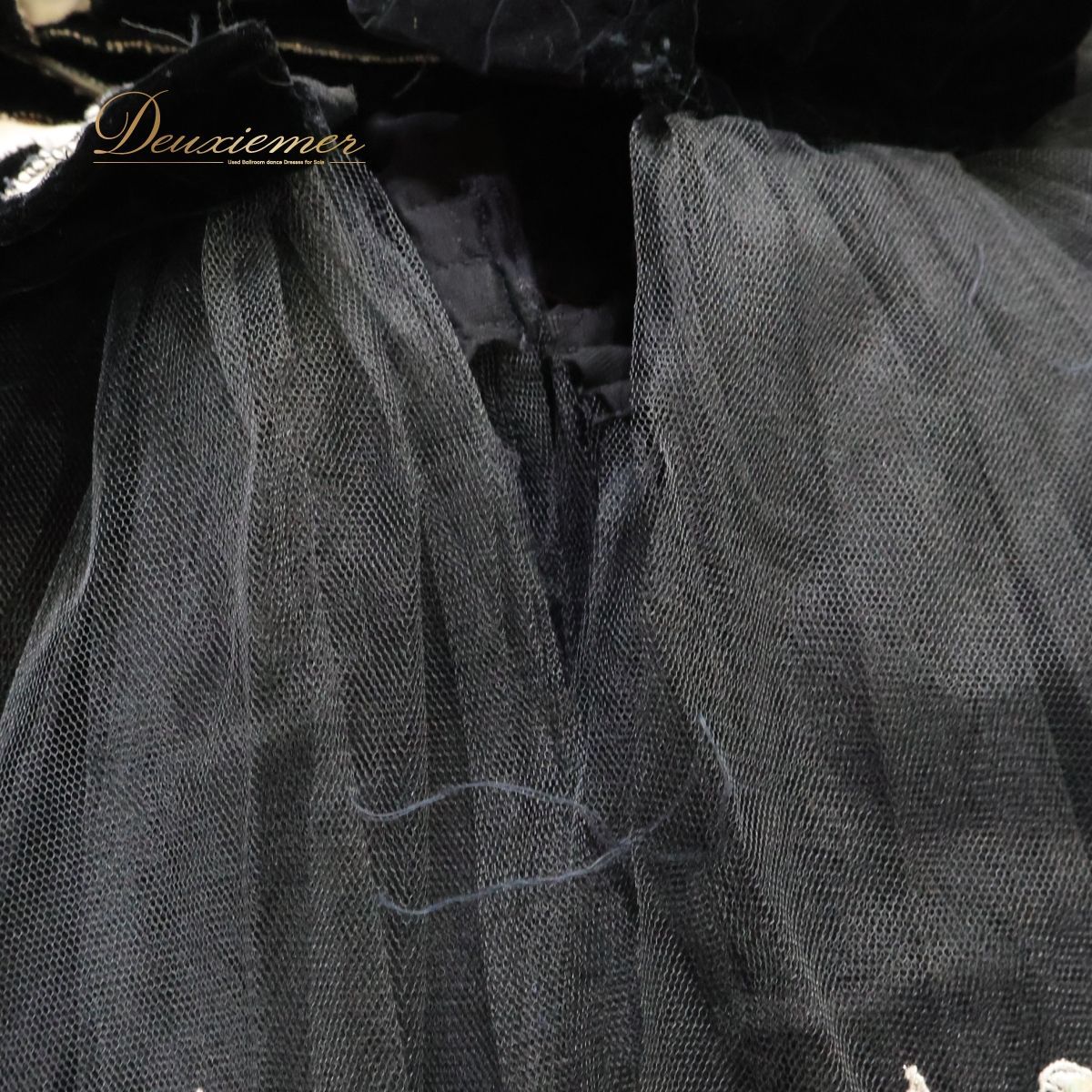 【バレエ衣装】ブラック チュチュ 黒 発表会 コンクール 白鳥の湖 黒鳥 ベロア 衣裳 劇 舞台 白 ホワイト フリル レディース バレエ衣装】ブラック チュチュ 黒 発表会 コンクール 白鳥の湖