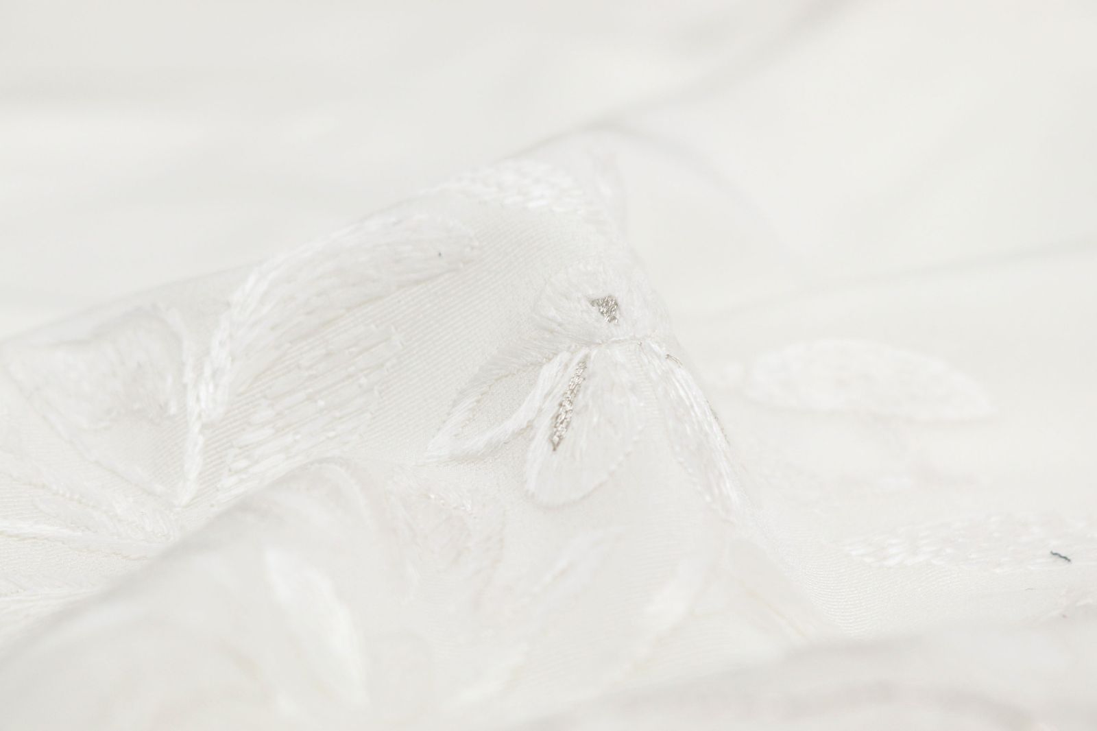 【和遊館】EHC1974　仕立付！超細密手刺繍『尾峨佐染繍』丹後ちりめん高級訪問着　松竹梅