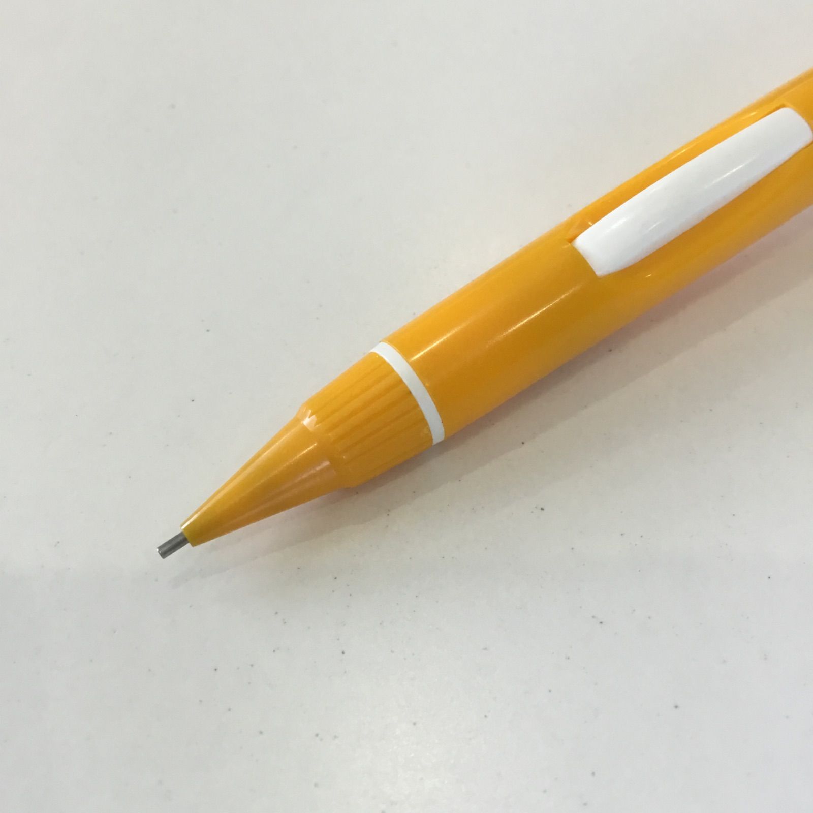 廃盤 新品 Pentel ぺんてる PD335 シャープペンシル 0.5mm (黄) サイド