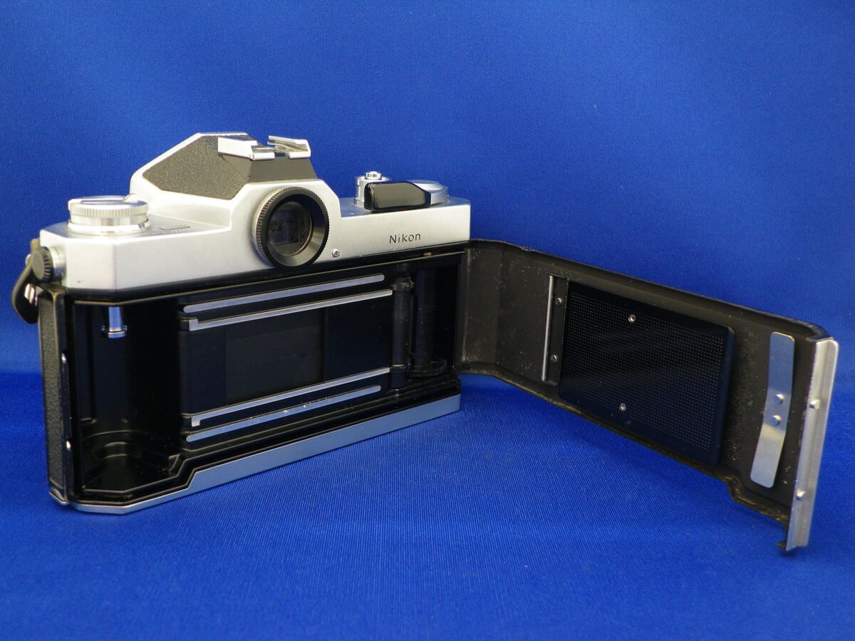 ボディ シルバー