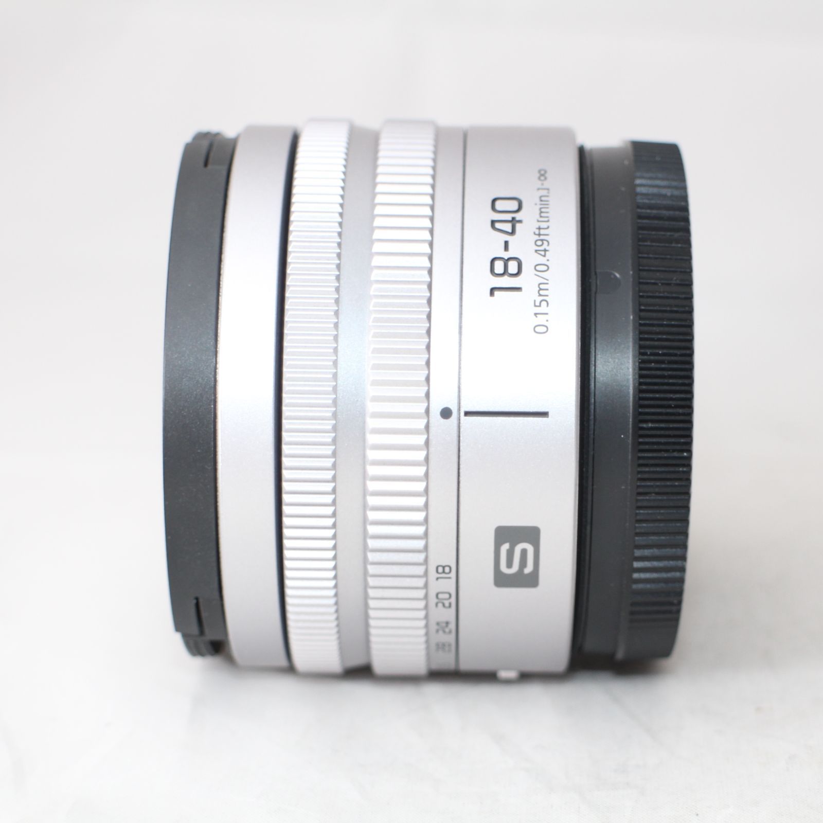 ☆新品級☆ Panasonic LUMIX S 18-40mm F4.5-6.3 S-R1840